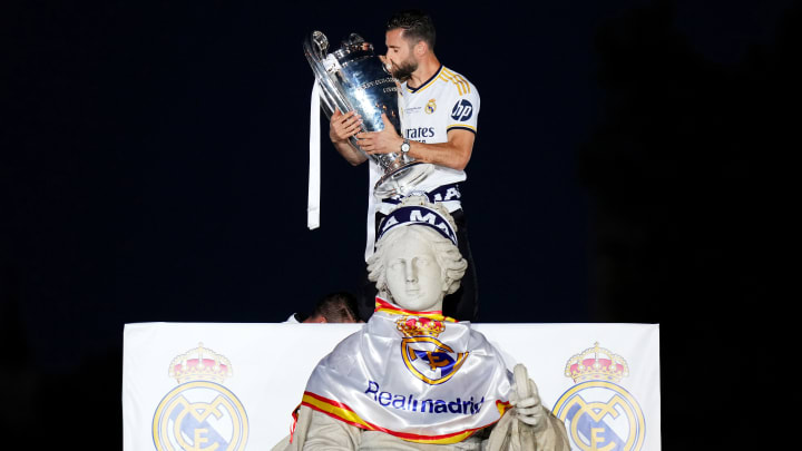 Zagueiro deixa Real Madrid após longa trajetória
