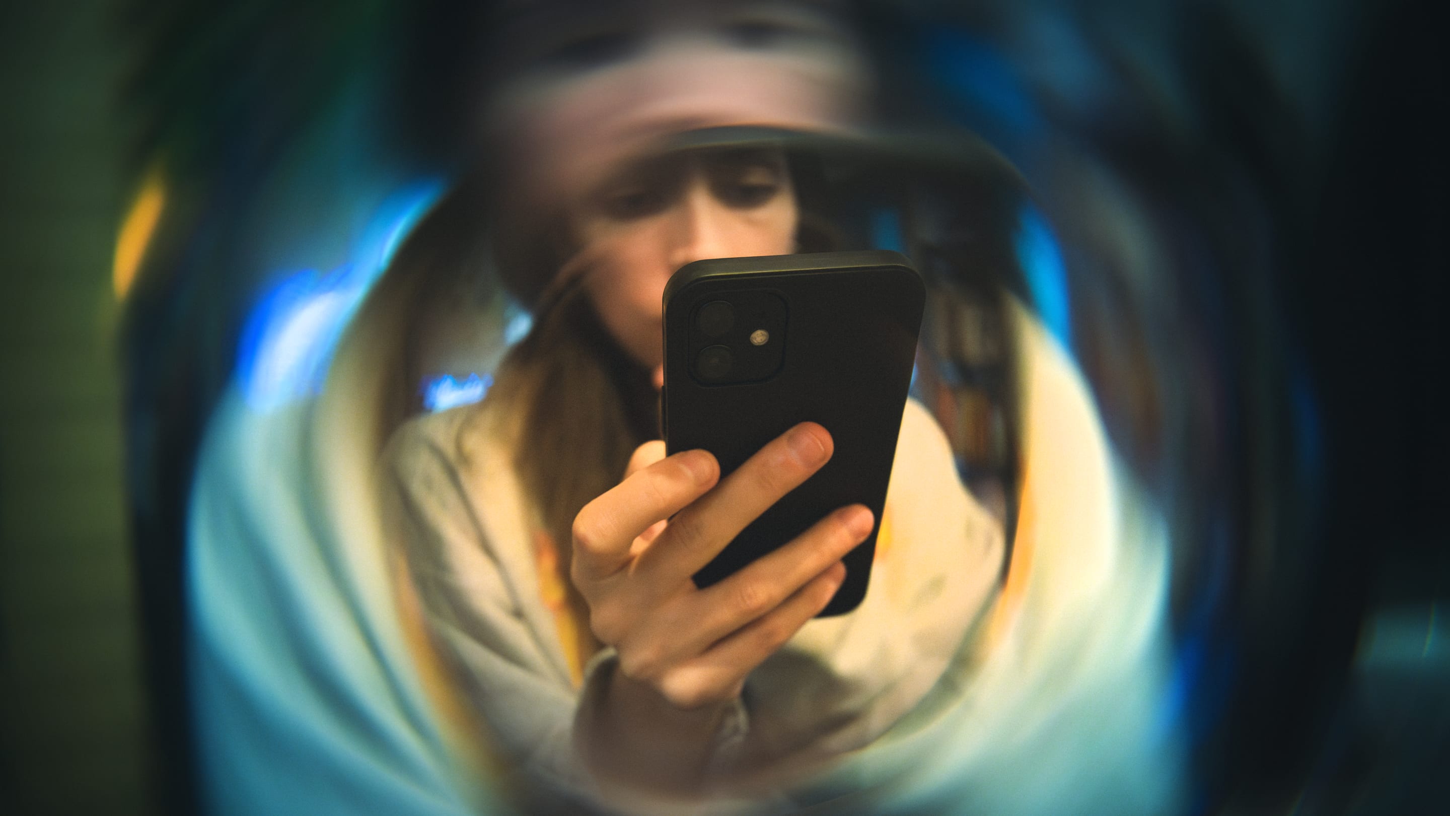 The Psychology Behind Doomscrolling—And How to Avoid It