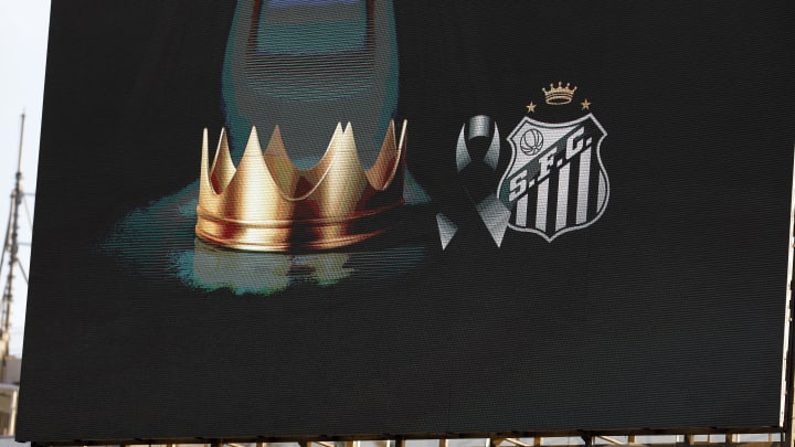 Vila Belmiro foi palco das últimas homenagens póstumas ao Rei do Futebol 