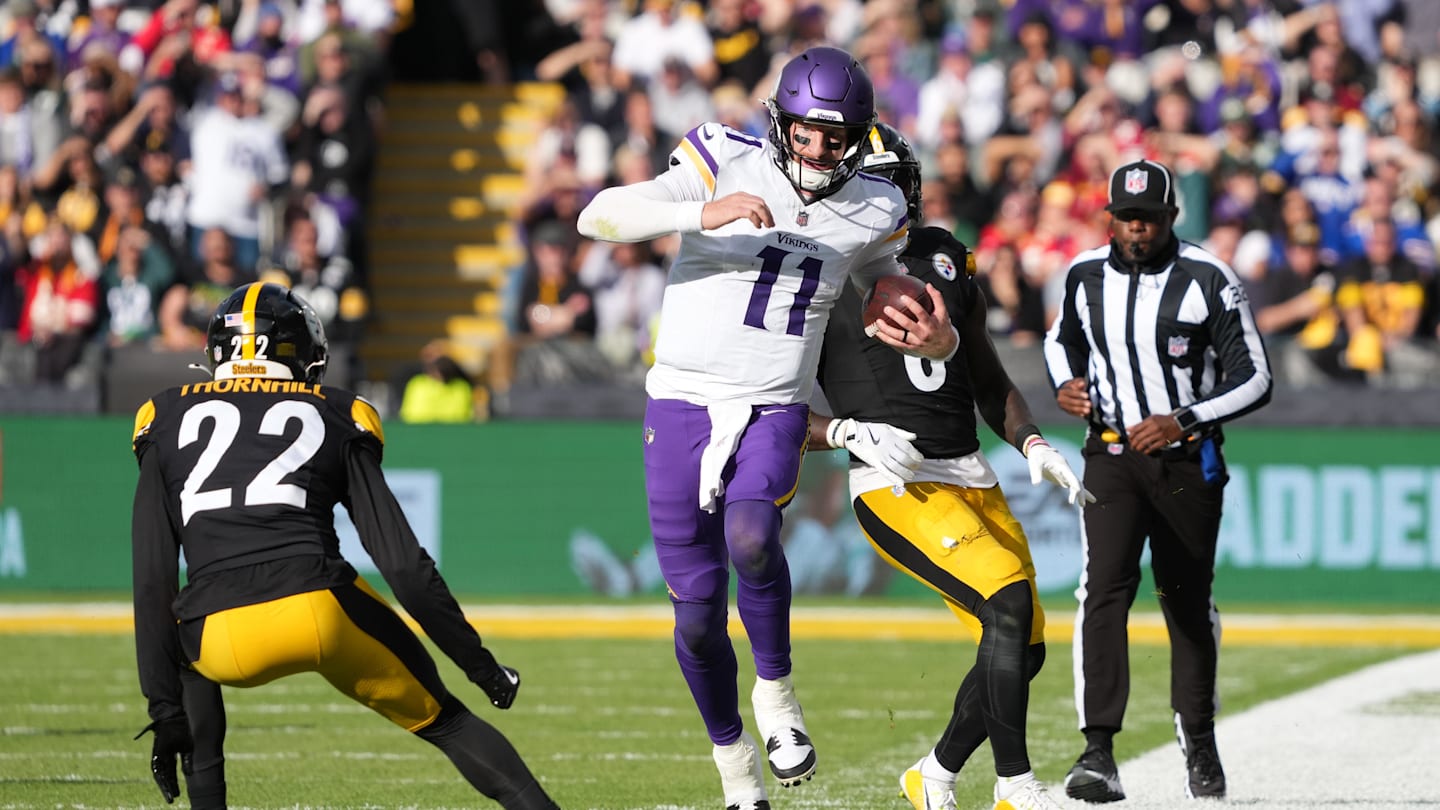 Minnesota Vikings reveal starting quarterback against Cleveland Browns