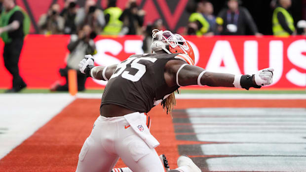 Cleveland Browns tight end David Njoku
