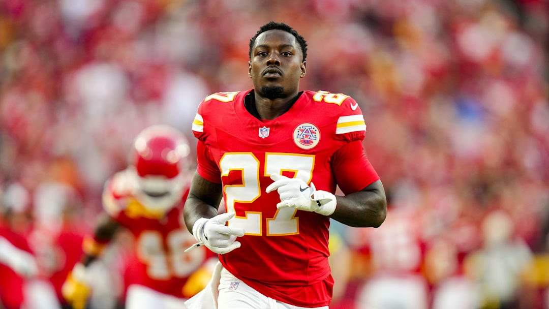 Aug 22, 2025; Kansas City, Missouri, USA; Kansas City Chiefs safety Chamarri Conner (27) gets ready prior to a game against the Chicago Bears at GEHA Field at Arrowhead Stadium. Mandatory Credit: Jay Biggerstaff-Imagn Images
