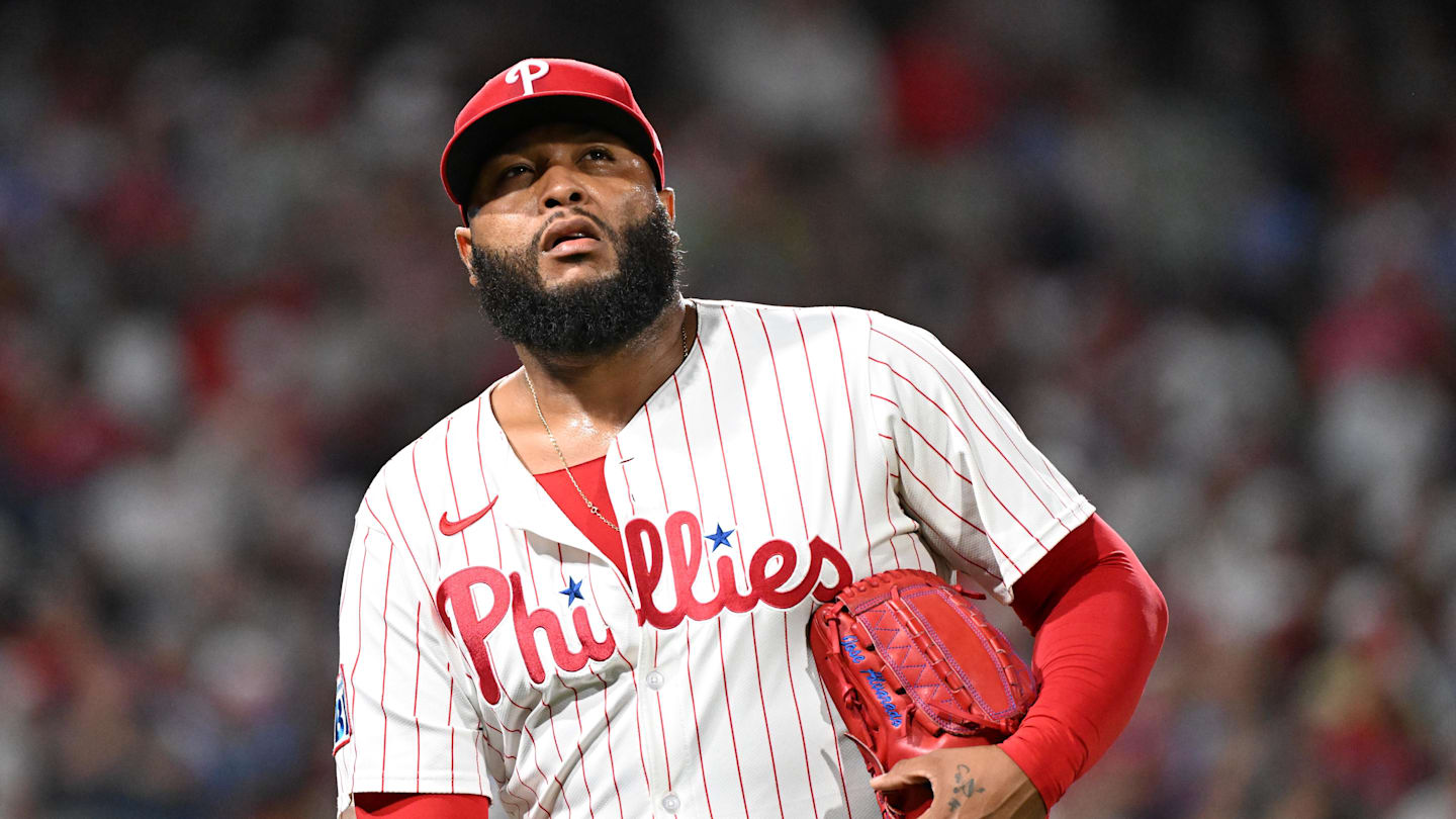 Stay or Go: Should Phillies Bring Back Jose Alvarado?