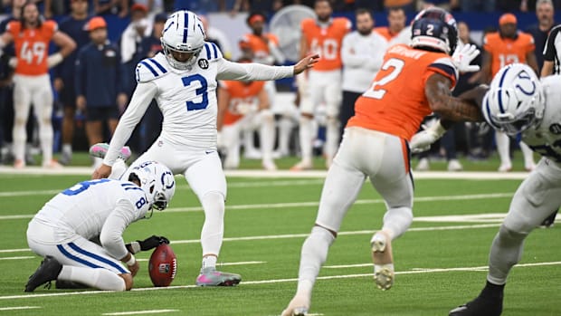 Indianapolis Colts place kicker Spencer Shrader (3) makes a field goal to win against the Denver Broncos.
