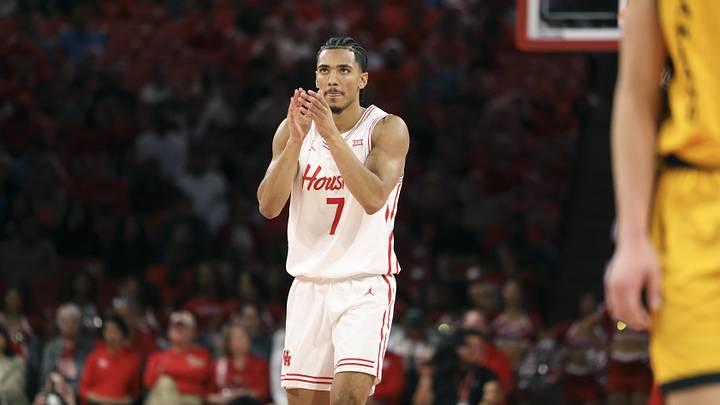  Houston Cougars guard Milos Uzan (7)