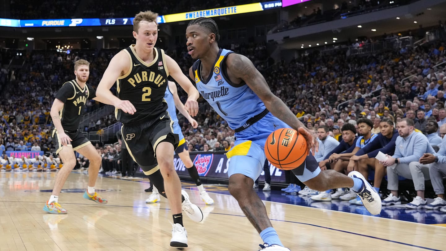 Report: College Basketball Season Set to Expand