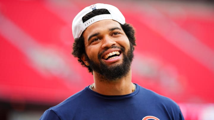 Chicago Bears quarterback Caleb Williams (18) warms up prior to a game against the Kansas City Chiefs.