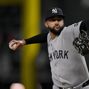 Aug 4, 2025; Arlington, Texas, USA; New York Yankees relief pitcher Devin Williams (38) in action during the game between the Texas Rangers and the New York Yankees at Globe Life Field. Mandatory Credit: Jerome Miron-Imagn Images