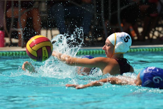 Photos: St. Ignatius vs. Vintage in California Varsity high school water polo showdown - Sep. 13, 2025 