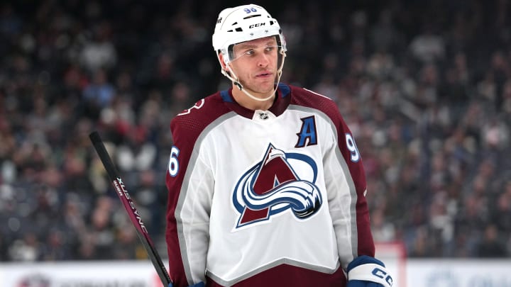 Predicting the contract extension for Colorado Avalanche star Mikko Rantanen