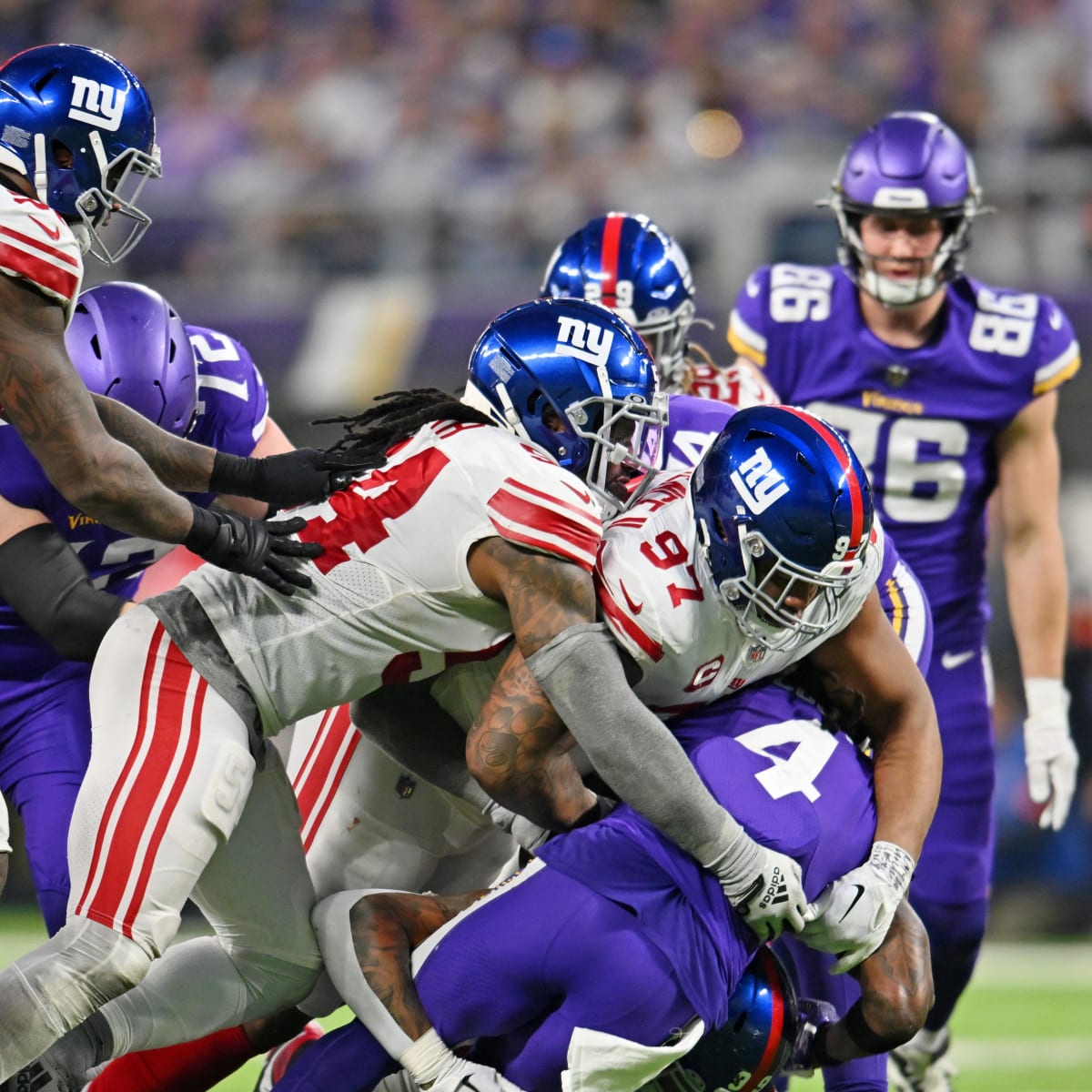 Giants game live stream online
