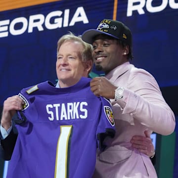 NFL commissioner Roger Goodell with Georgia Bulldogs safety Malaki Starks after he is selected by the Baltimore Ravens. Mandatory Credit: Kirby Lee-Imagn Images