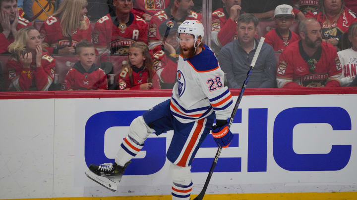 Edmonton Oilers forward Connor Brown (28) celebrates scoring a shorthanded goal against Florida Panthers