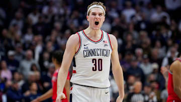 St. John's v Connecticut