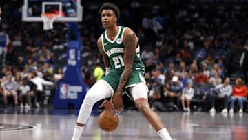 Milwaukee Bucks v Dallas Mavericks