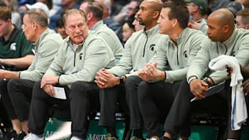 Oct 28, 2025; Hartford, CT, USA; Michigan State Spartans head coach Tom Izzo looks on during the first half against the Connecticut Huskies at PeoplesBank Arena. Mandatory Credit: Mark Smith-Imagn Images