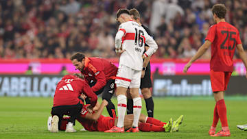 Verletzt am Boden: Bayerns Pavlovic