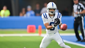 Oct 19, 2025; Inglewood, California, USA; Indianapolis Colts wide receiver Anthony Gould (6) bobbles the opening kickoff against the Los Angeles Chargers at SoFi Stadium. Mandatory Credit: Jayne Kamin-Oncea-Imagn Images