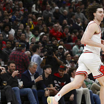  Chicago Bulls guard Josh Giddey (3) after scoring against the Indiana Pacers during the second half  at United Center. Mandatory Credit: Matt Marton-Imagn Images