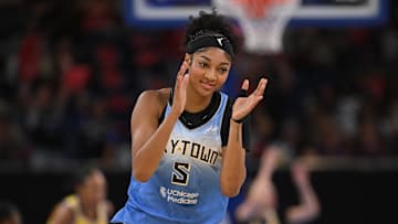 Los Angeles Sparks v Chicago Sky