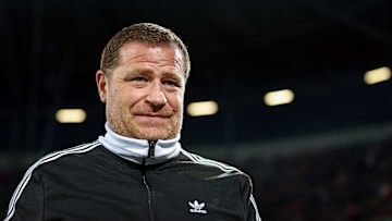 Max Eberl dementierte die bevorstehende Vertragsverlängerung von Leroy Sané.