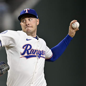 The Rangers are home underdogs on Monday night.