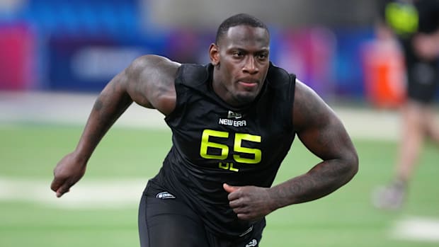 Texas A&M defensive lineman Nic Scourton is a Texas high school product from Bryan High School.