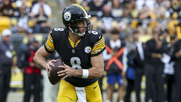 Pittsburgh Steelers quarterback Aaron Rodgers has led his team to a 4-1 start in 2025. 