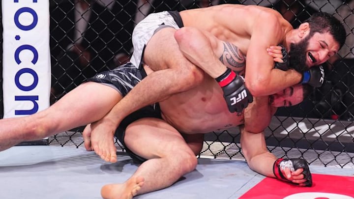 Khamzat Chimaev Stuns Robert Whittaker with Nasty Submission