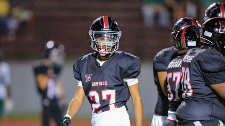 Mustang vs. Edmond Santa Fe in Oklahoma Varsity high school football showdown - Sep. 2, 2025 