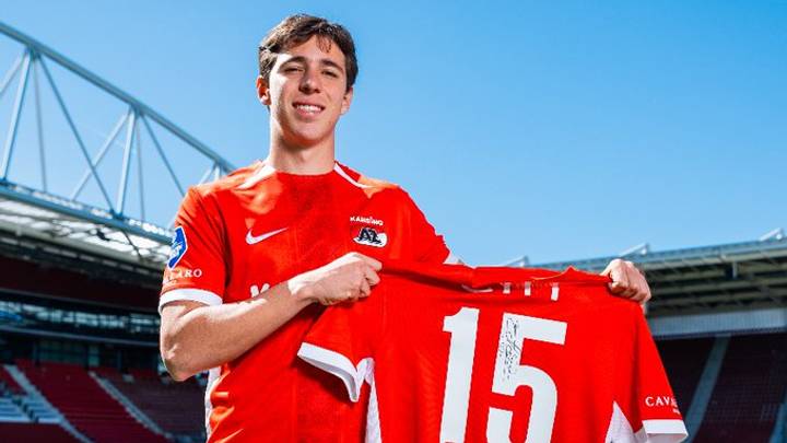 El lateral mexicano Mateo Chávez, jugador del AZ Alkmaar