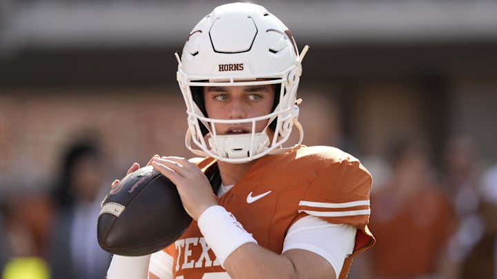 Texas Longhorns quarterback Arch Manning 