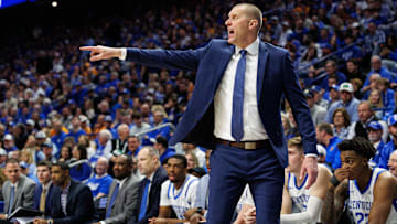 Kentucky Wildcats head coach Mark Pope