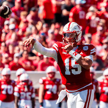 Nebraska vs. Illinois picks, predictions