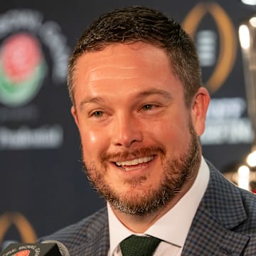 Oregon head coach Dan Lanning speaks during the coaches press conference in Los Angeles Tuesday, Dec. 31, 2024, ahead of the Rose Bowl.