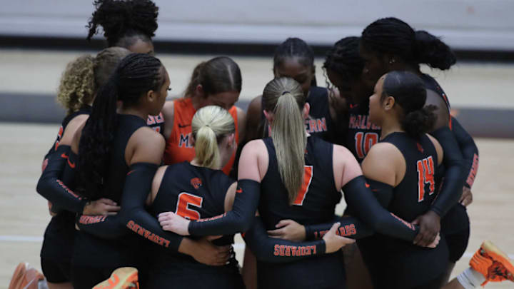 Malvern vs. Fountain Lake in Arkansas Varsity girls volleyball showdown - Sep. 3, 2025 Malvern vs. Fountain Lake in Arkansas Varsity girls volleyball showdown - Sep. 3, 2025