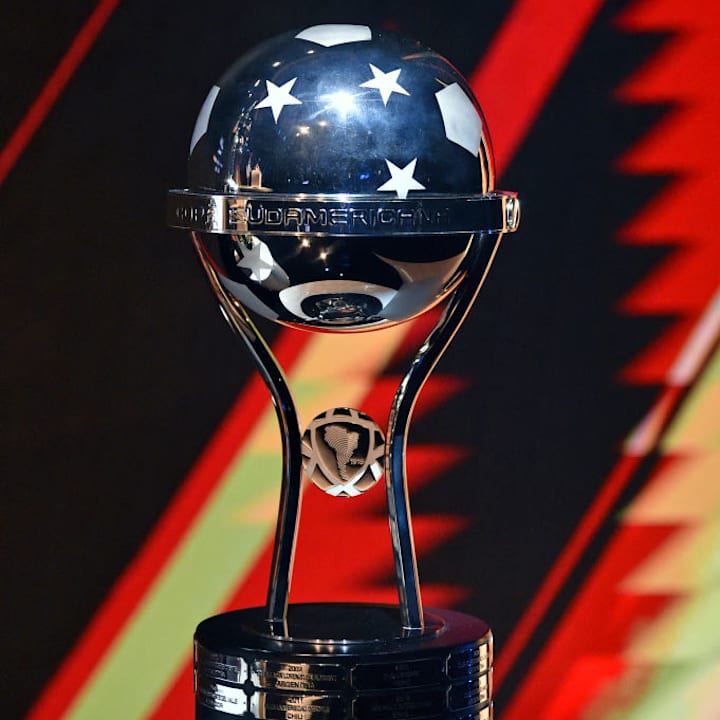 FBL-LIBERTADORES-SUDAMERICANA-ROUND OF 16-DRAW-TROPHY