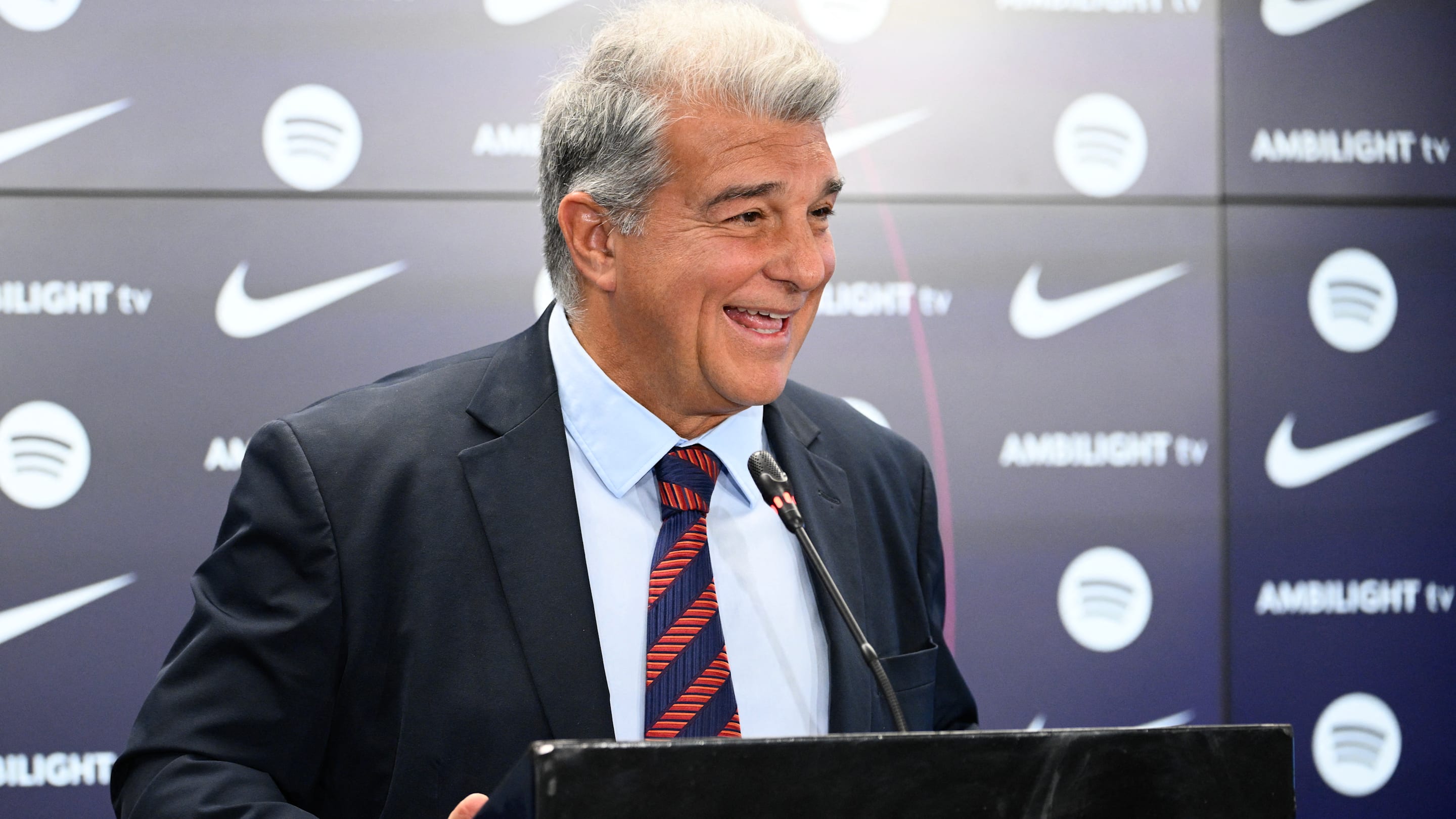 FC Barcelone : Joan Laporta fait le point sur la situation économique du Barça et clarifie la partie VIP du stade