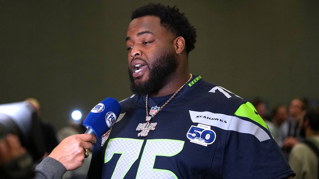 Seattle Seahawks guard Anthony Bradford (75) talks to media members at the San Jose Marriott. Seattle Seahawks guard Anthony Bradford (75) talks to media members at the San Jose Marriott.