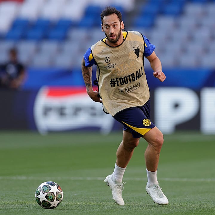 Hakan Calhanoglu
