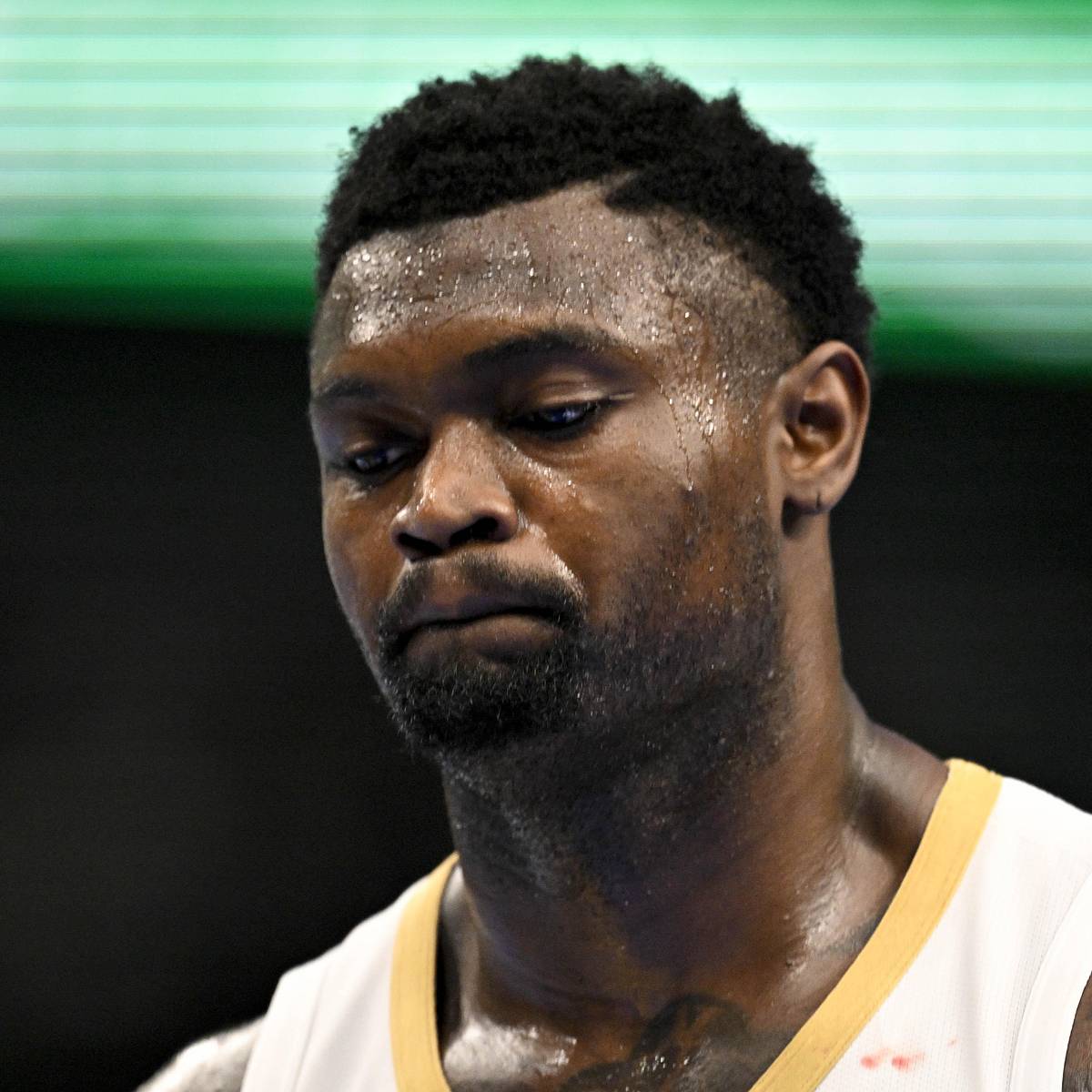 Image for Zion Williamson Set to Miss Multiple Weeks With Right Adductor Injury