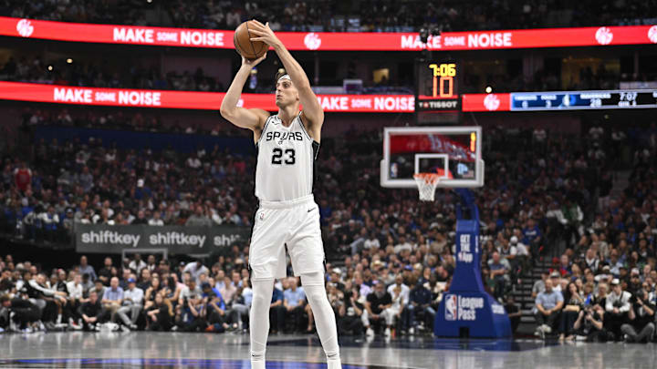 Oct 24, 2024; Dallas, Texas, USA; San Antonio Spurs forward Zach Collins (23) in action during the game between the Dallas Mavericks and the San Antonio Spurs at the American Airlines Center. Mandatory Credit: Jerome Miron-Imagn Images Oct 24, 2024; Dallas, Texas, USA; San Antonio Spurs forward Zach Collins (23) in action during the game between the Dallas Mavericks and the San Antonio Spurs at the American Airlines Center. Mandatory Credit: Jerome Miron-Imagn Images