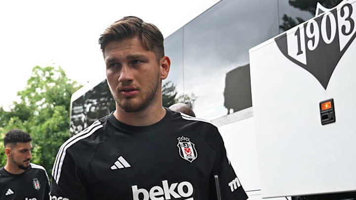Besiktas team arrives in Austria for international camp