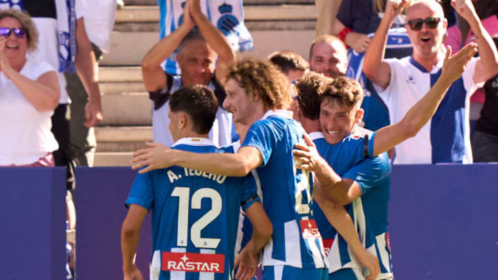 Alvaro Tejero, Alex Kral