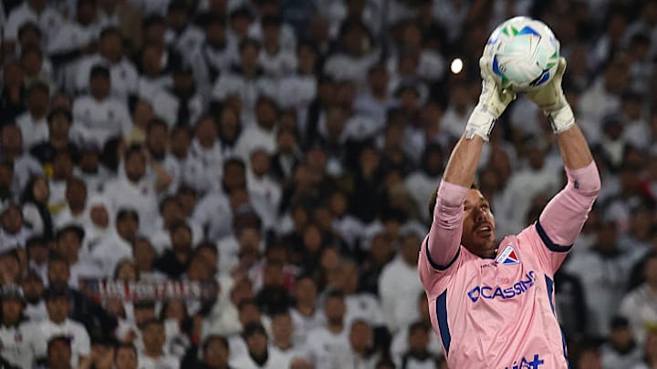 Colo Colo v Fortaleza - Copa CONMEBOL Libertadores 2025
