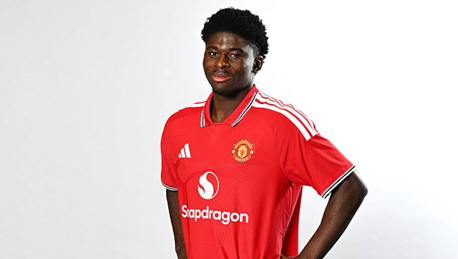 Carlos Baleba Pays Classy Tribute to Brighton After Completing Manchester United Move