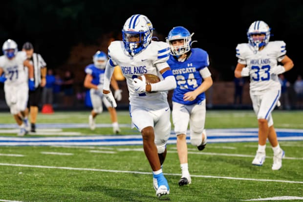 Covington Catholic vs. Highlands in Kentucky Freshman high school football clash - Aug. 27, 2025
