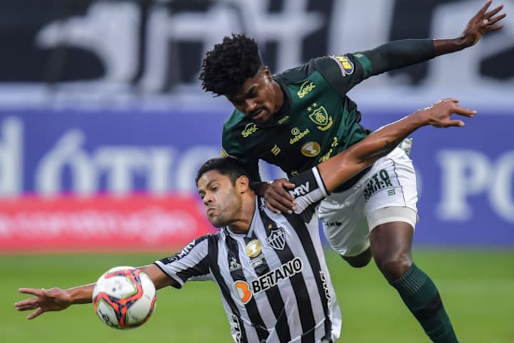 Hulk Eduardo Bauermann Zagueiro Seleção 32ª rodada Campeonato Brasileiro