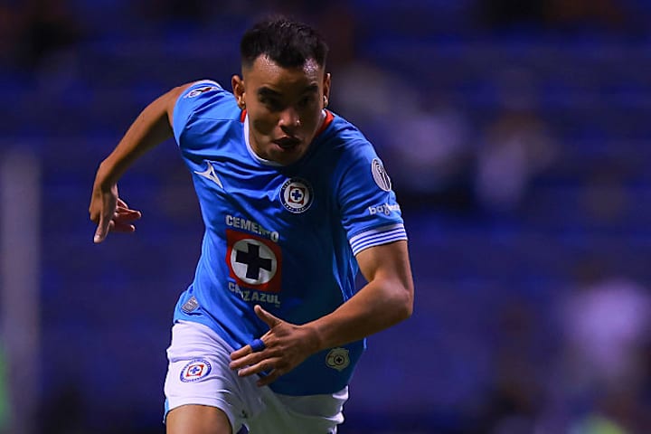 Cruz Azul v Pumas UNAM - Torneo Clausura 2025 Liga MX