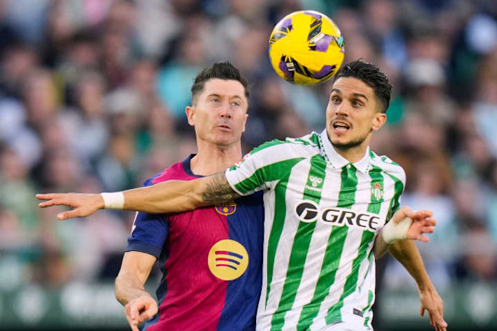 Marc Bartra, Robert Lewandowski